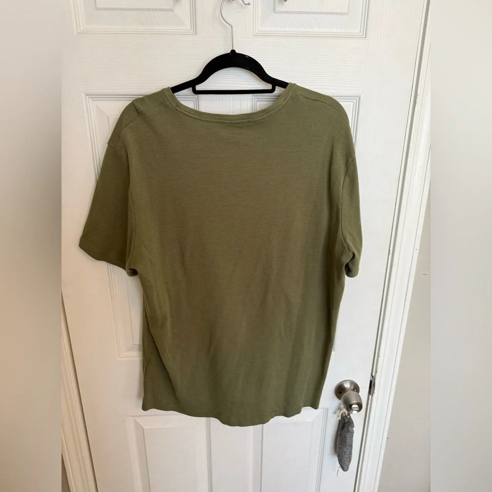 Banana Republic size XXL. Green/olive. Worn once.